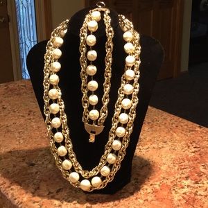 Vintage Necklace and Bracelet Set